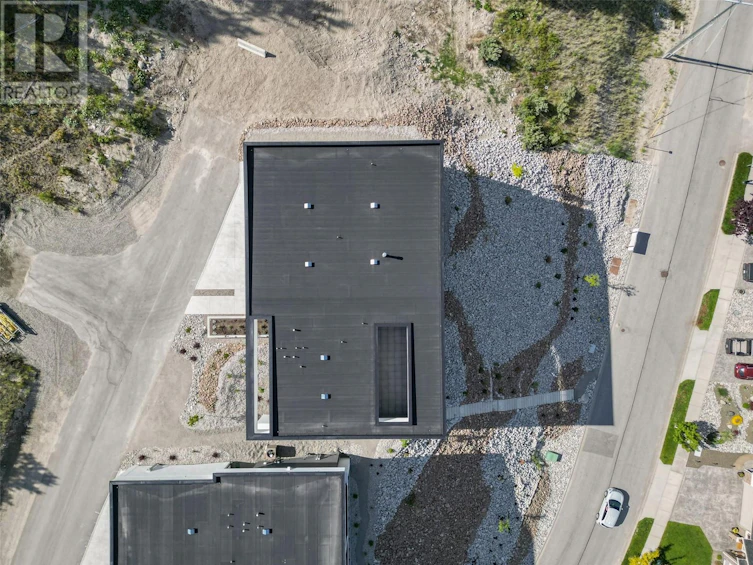 1118 Syer Road, Penticton, BC, V2A 9G4 - 36