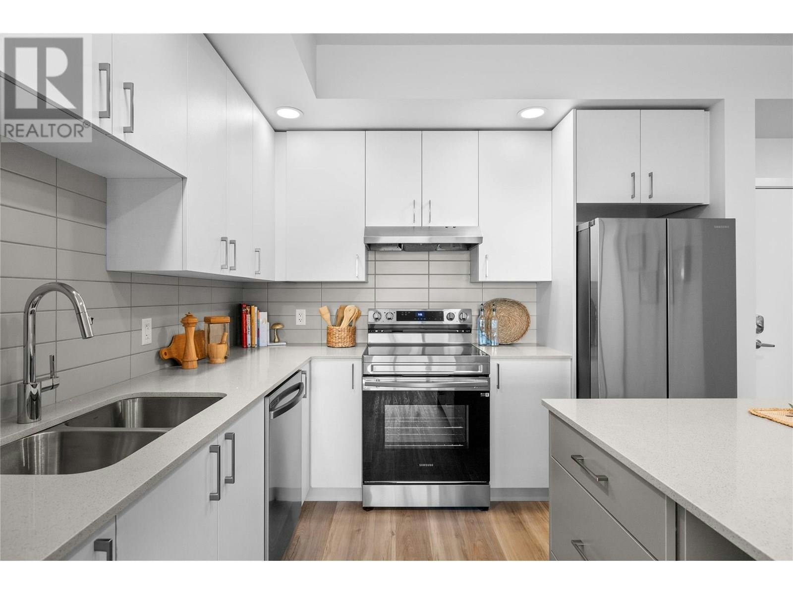 209-1111 Frost Road, Kelowna, BC, V1W 0G8 - 9