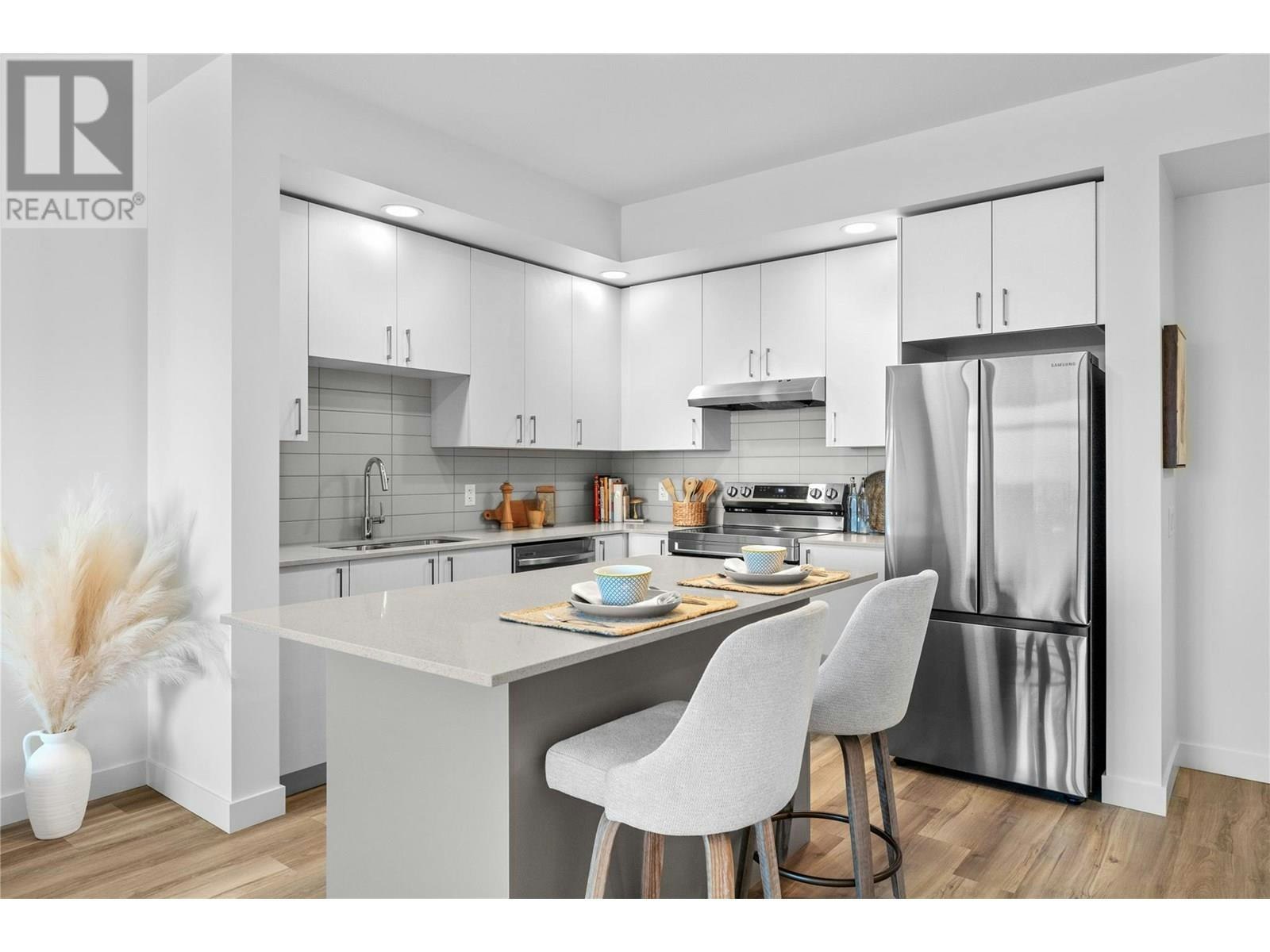 209-1111 Frost Road, Kelowna, BC, V1W 0G8 - 4