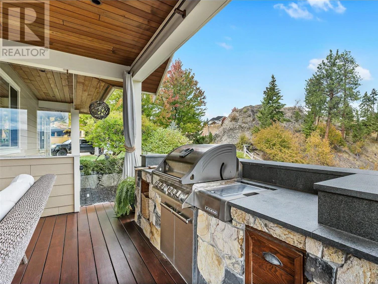 129 Ledge Rock Court, Kelowna, BC, V1V 3A2 - 40