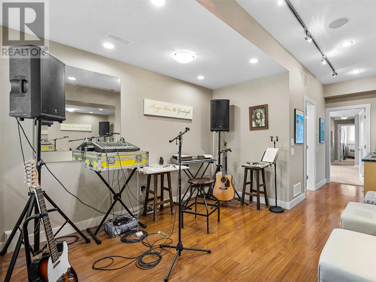 129 Ledge Rock Court, Kelowna, BC, V1V 3A2 - 50