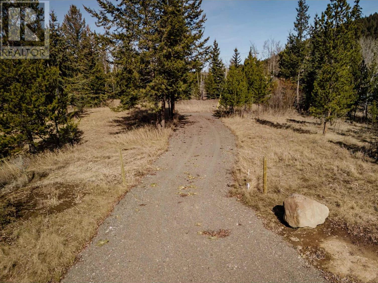 5680 Horse Lake Road, 100 Mile House, BC, V0K 2E3 - 10