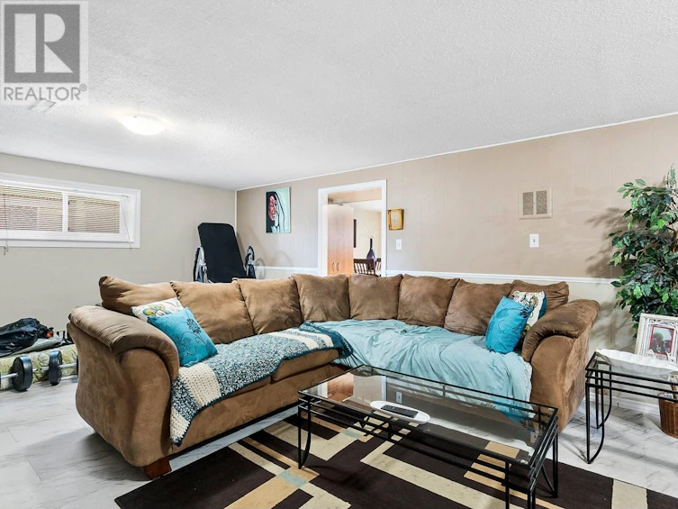 958 Stockwell Avenue, Kelowna, BC, V1Y 6W2 - 15