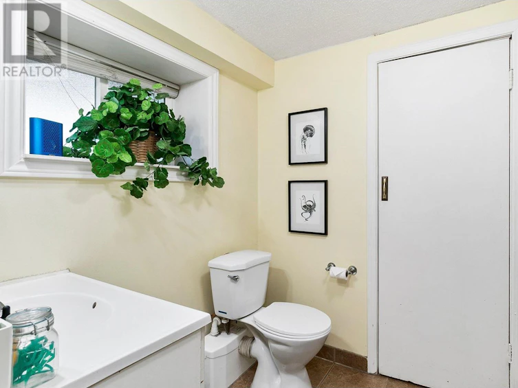 958 Stockwell Avenue, Kelowna, BC, V1Y 6W2 - 18