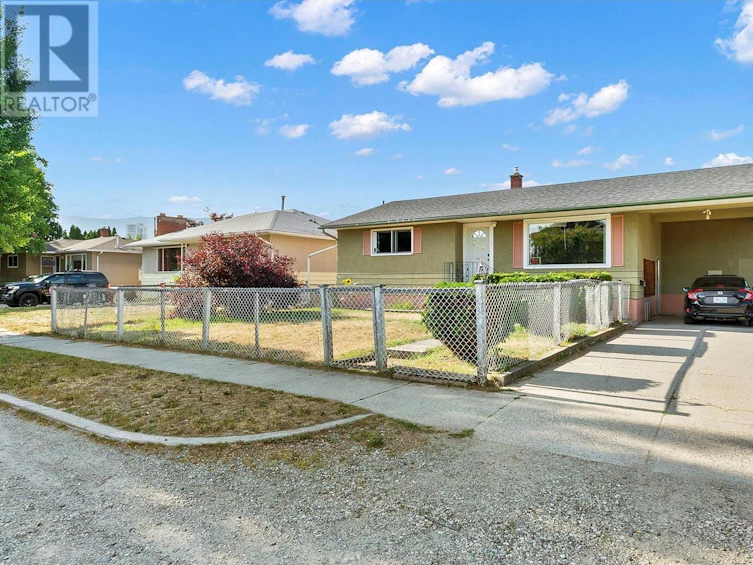958 Stockwell Avenue, Kelowna, BC, V1Y 6W2 - 6