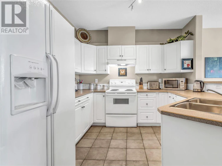 428-1088 Sunset Drive, Kelowna, BC, V1Y 9W1 - 12