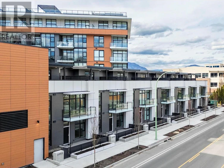 TH1-3352 Richter Street, Kelowna, BC, V1W 3S9
