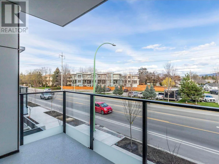 TH1-3352 Richter Street, Kelowna, BC, V1W 3S9 - 33