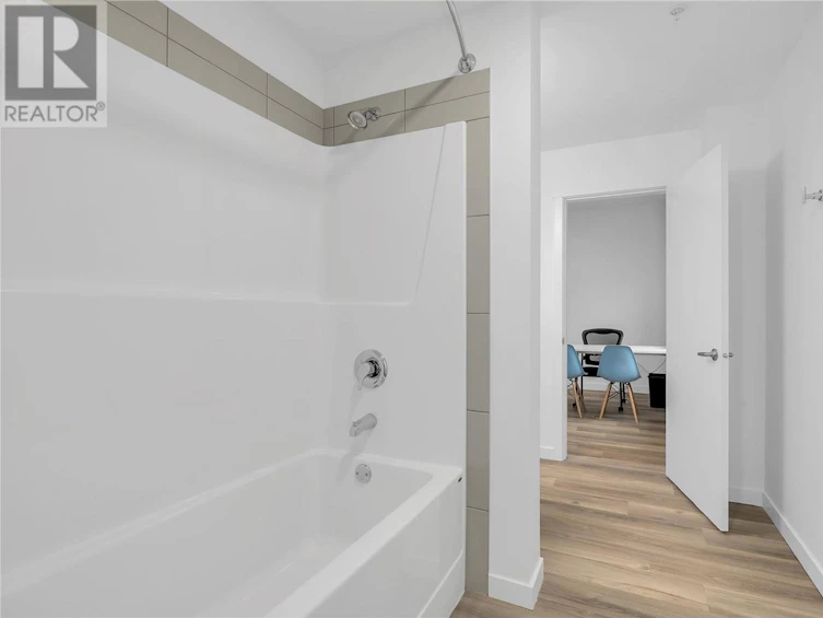 115-1111 Frost Road, Kelowna, BC, V1W 0G8 - 17