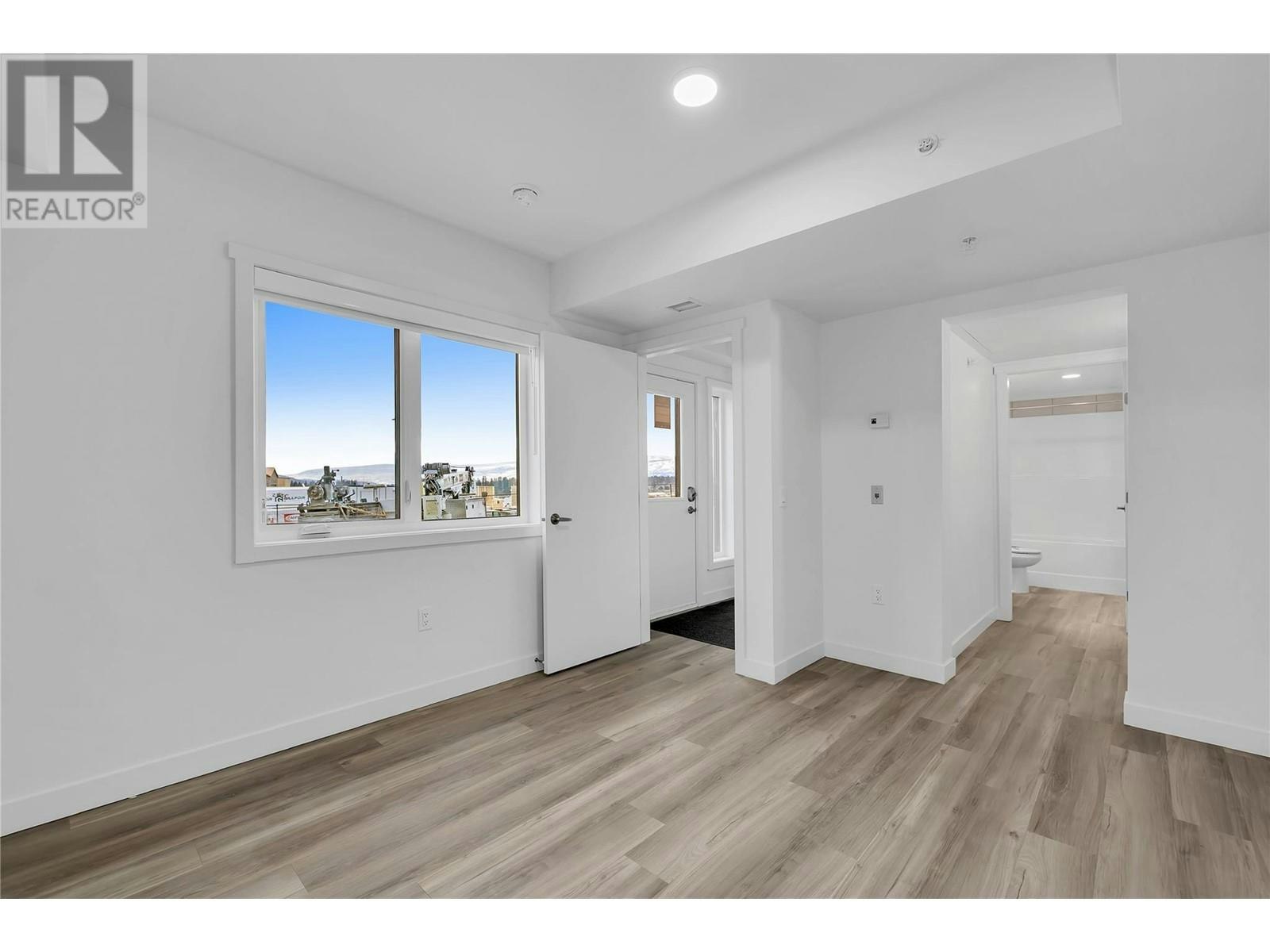 115-1111 Frost Road, Kelowna, BC, V1W 0G8 - 26