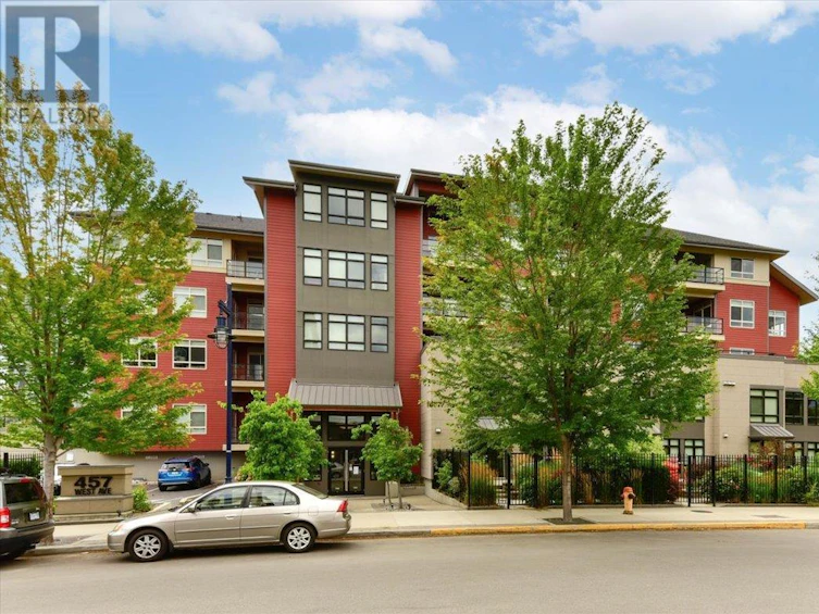 403-457 West Avenue, Kelowna, BC, V1Y 4Z3