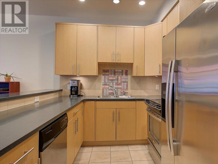403-457 West Avenue, Kelowna, BC, V1Y 4Z3 - 12