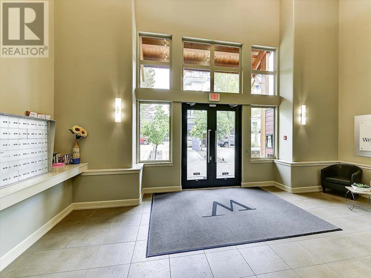 403-457 West Avenue, Kelowna, BC, V1Y 4Z3 - 4