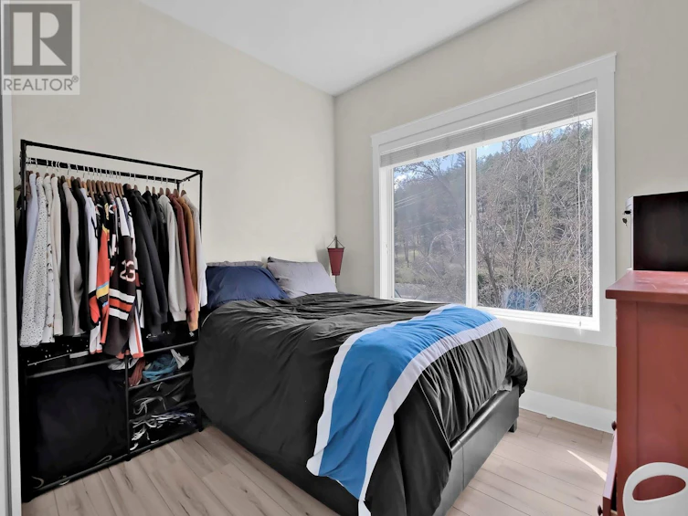 1088 Peak Point Drive, West Kelowna, BC, V1Z 4A9 - 13