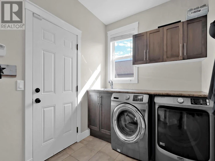 1088 Peak Point Drive, West Kelowna, BC, V1Z 4A9 - 15