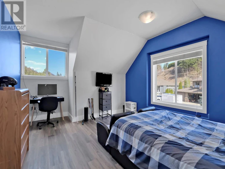 1088 Peak Point Drive, West Kelowna, BC, V1Z 4A9 - 18