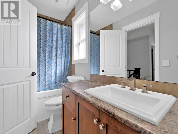 1088 Peak Point Drive, West Kelowna, BC, V1Z 4A9 - 21