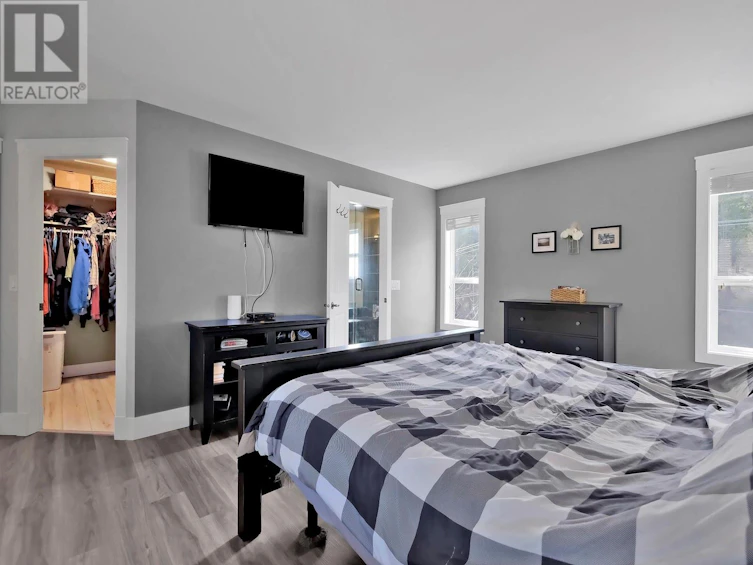 1088 Peak Point Drive, West Kelowna, BC, V1Z 4A9 - 25