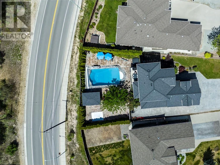 1088 Peak Point Drive, West Kelowna, BC, V1Z 4A9 - 46