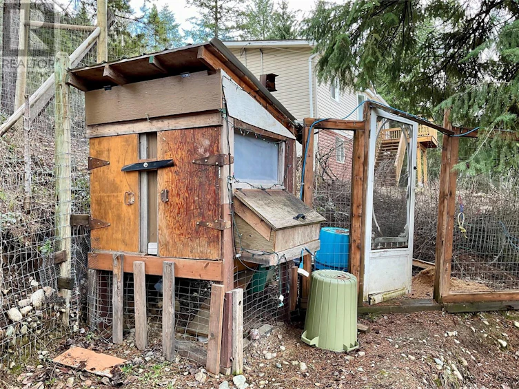 786 Strathmore Avenue, Greenwood, BC, V0H 1J0 - 11
