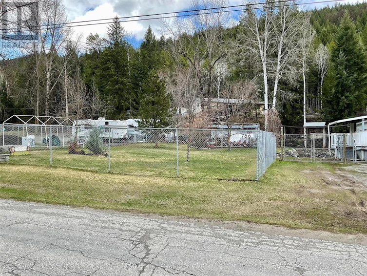 786 Strathmore Avenue, Greenwood, BC, V0H 1J0 - 5