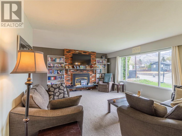 154 Helmcken Drive, Kamloops, BC, V0E 1N0 - 2