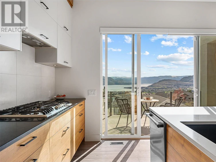 3354 Vineyard View Drive, West Kelowna, BC, V4T 3M3 - 20