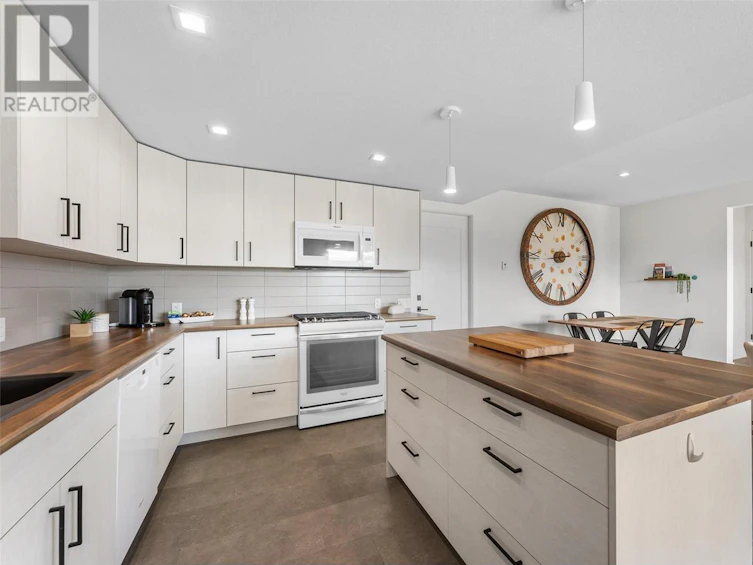 3354 Vineyard View Drive, West Kelowna, BC, V4T 3M3 - 66
