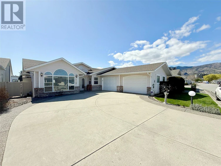190-3400 Wilson Street, Penticton, BC, V2A 8J1 - 2