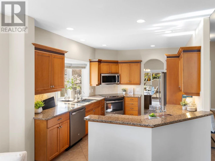 6-4520 Gallaghers Lookout, Kelowna, BC, V1W 3Z8 - 12