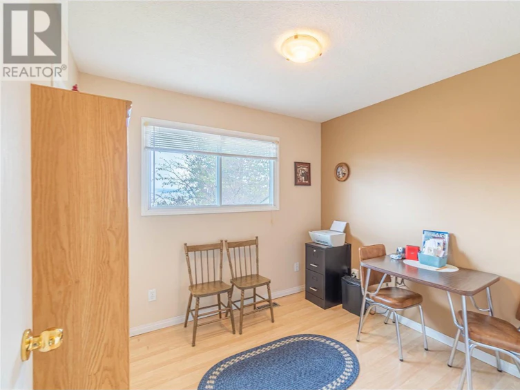 809 Fleming Drive, Kamloops, BC, V1S 1B6 - 10