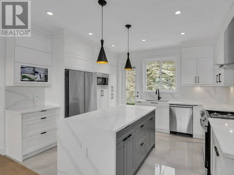 2834 Copper Ridge Drive, West Kelowna, BC, V4T 0E7 - 3