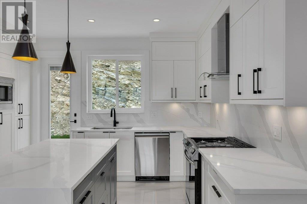 2834 Copper Ridge Drive, West Kelowna, BC, V4T 0E7 - 6