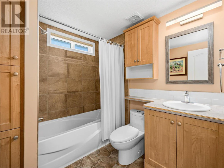 14-1835 Nancee Way Court, Westbank, BC, V1Z 4C1 - 14