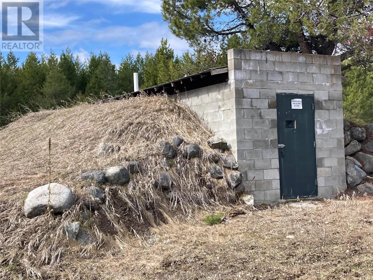 12590 3 Highway, Osoyoos, BC, V0H 1J0 - 13