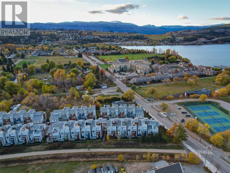 3-3719 Woodsdale Road, Lake Country, BC, V4V 1X2 - 3