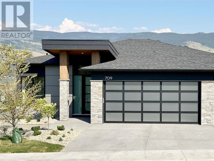 709 Carleton Street, Kelowna, BC, V1V 0J2