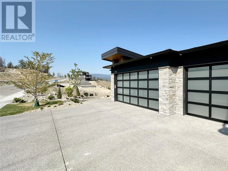 709 Carleton Street, Kelowna, BC, V1V 0J2 - 37