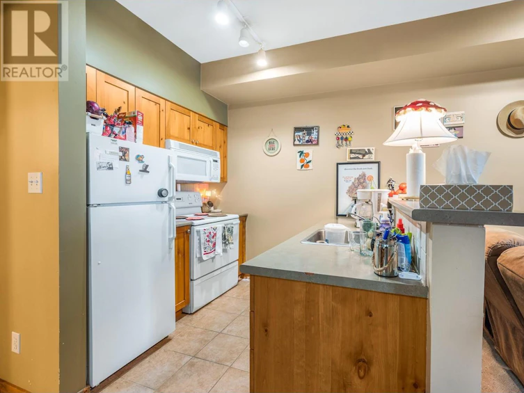 104-9802 Silver Star Road, Armstrong, BC, V1B 3W9 - 4