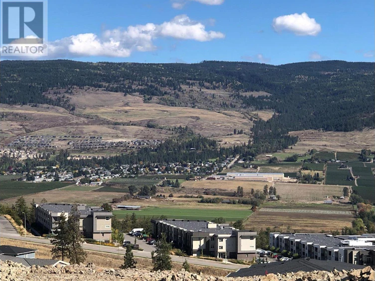 671 Kingswood Terrace, Kelowna, BC, V1V 0J2 - 3
