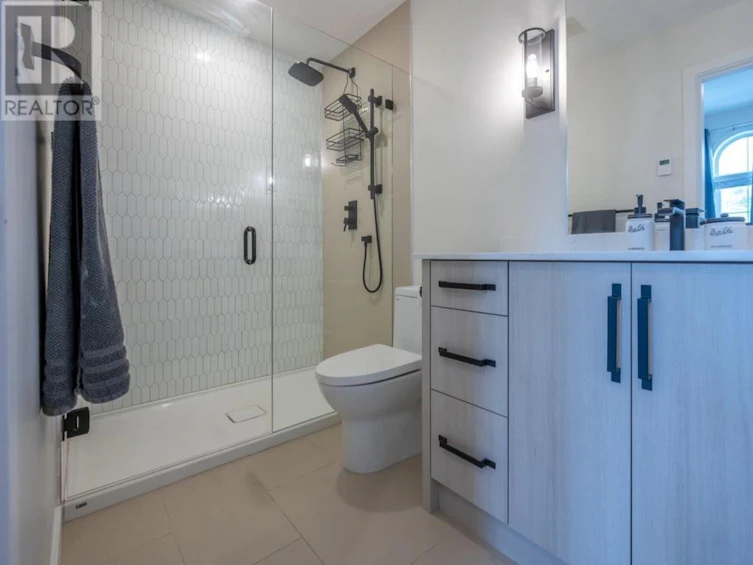 44-8000 Vedette Drive, Osoyoos, BC, V0H 1V2 - 10