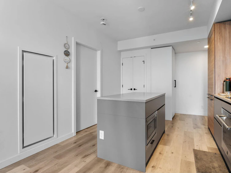 3012-10448 University, Surrey, BC, V3T 0S7 - 9
