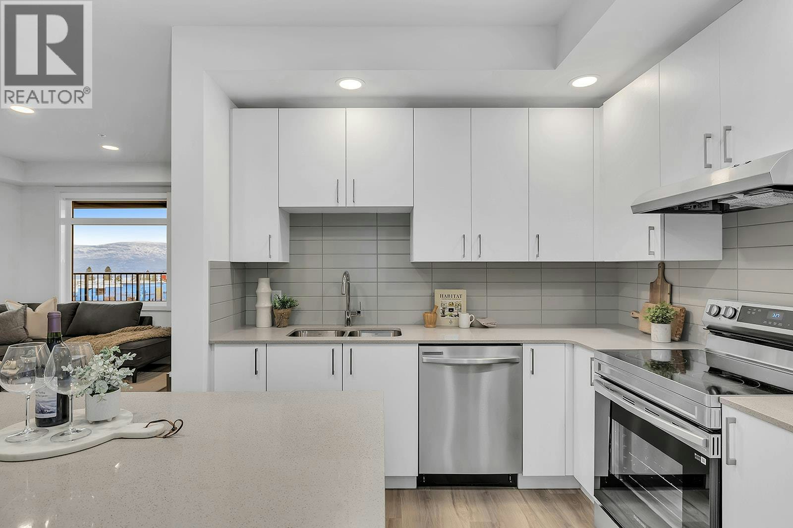 201-1057 Frost Road, Kelowna, BC, V1W 0G7 - 7