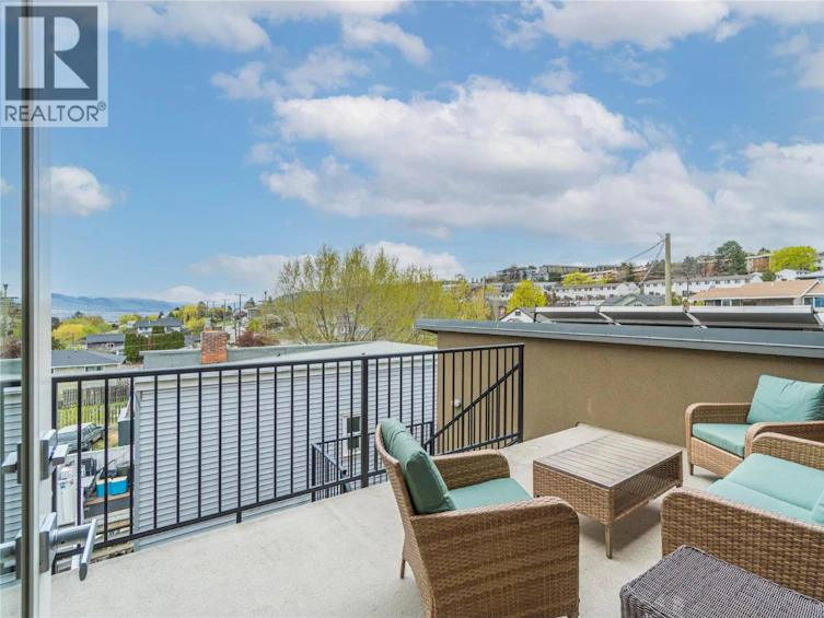 772 W Battle Street, Kamloops, BC, V2C 1H6 - 32