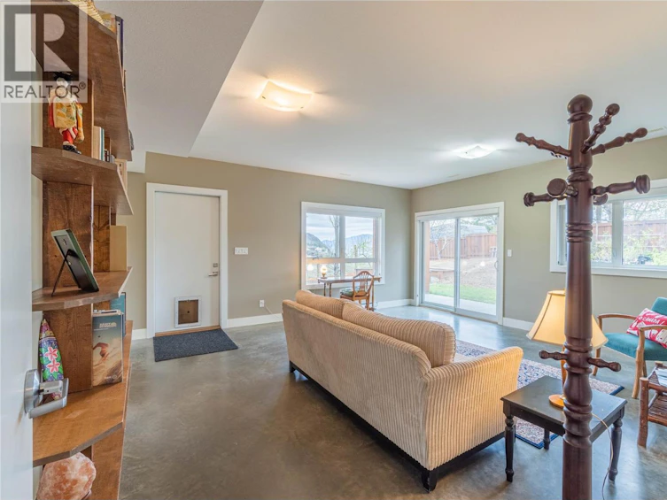 772 W Battle Street, Kamloops, BC, V2C 1H6 - 35