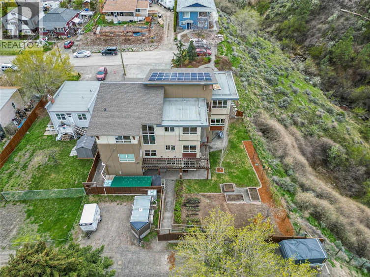 772 W Battle Street, Kamloops, BC, V2C 1H6 - 72