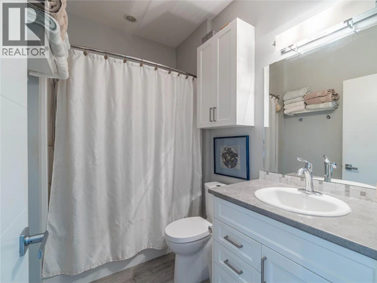 772 W Battle Street, Kamloops, BC, V2C 1H6 - 29
