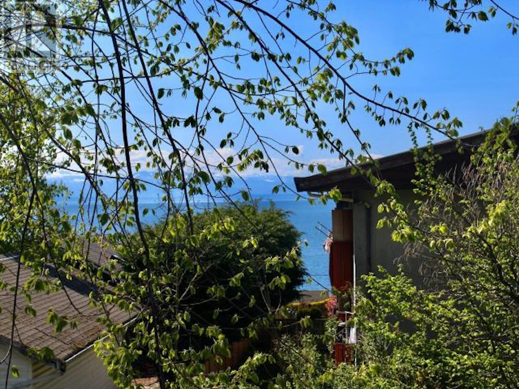 A-4555 Michigan Avenue, Powell River, BC, V8A 2S6 - 4