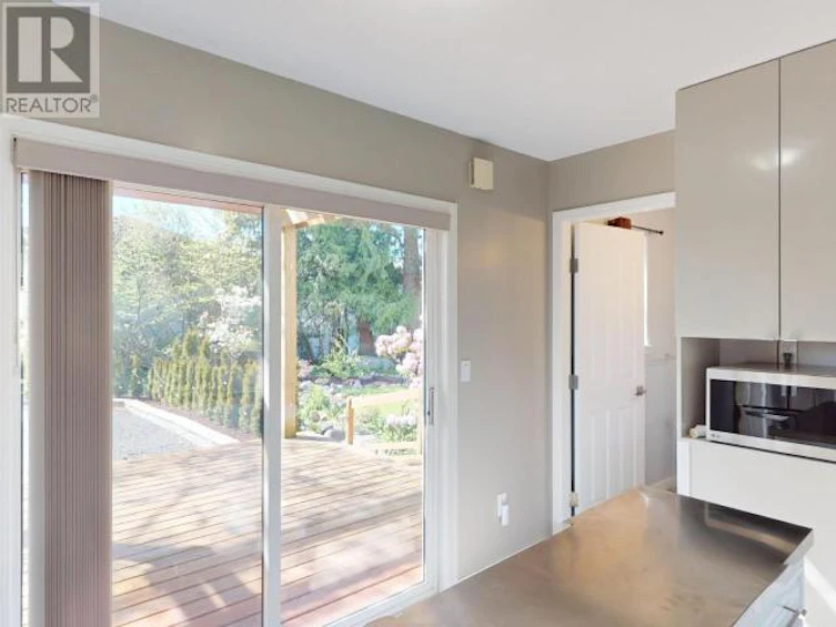 A-4555 Michigan Avenue, Powell River, BC, V8A 2S6 - 11