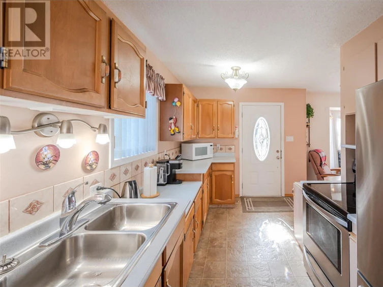 1298 Kensington Street, Penticton, BC, V2A 4N4 - 12
